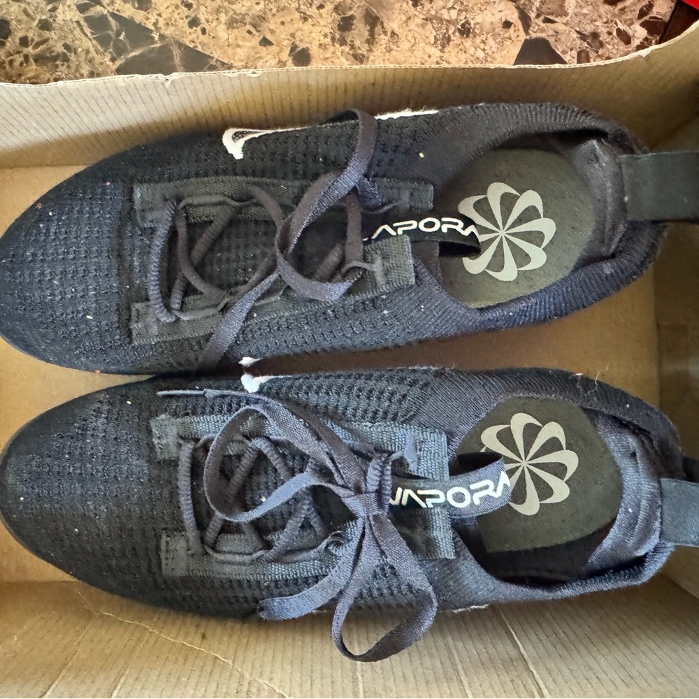 Like new Nike Vapormax shoes size women’s 4.5